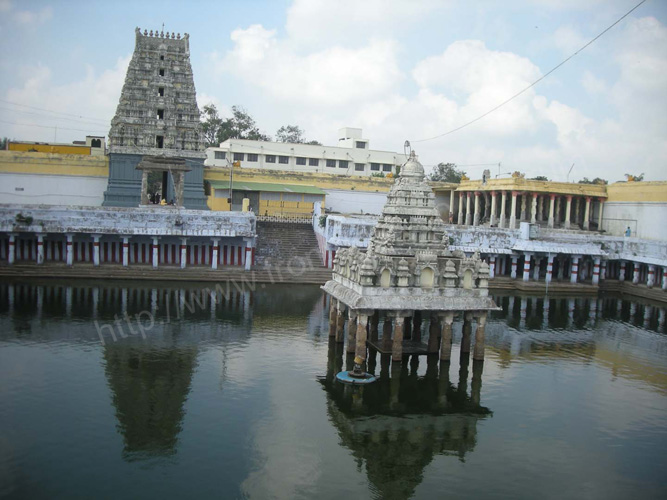 [Image: Kamakshi-Amman-Temple-kanchipuram%20(13).jpg]
