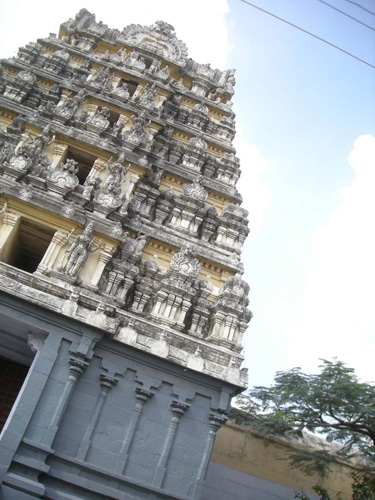 [Image: Kamakshi-Amman-Temple-kanchipuram%20(4).jpg]
