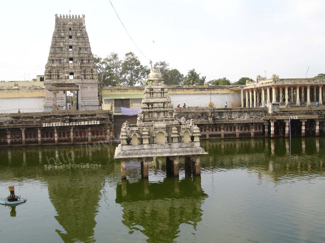 [Image: Kamakshi-Amman-Temple-kanchipuram%20(5).jpg]