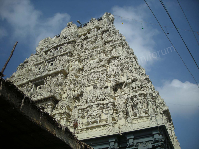 [Image: Kamakshi-Amman-Temple-kanchipuram%20(6).jpg]