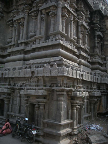 [Image: Varadaraja-Perumal-Temple-Kanchipuram%20%20(3).jpg]