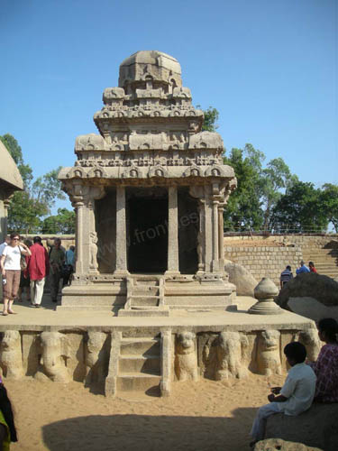 [Image: mahabalipuram%20(14).jpg]