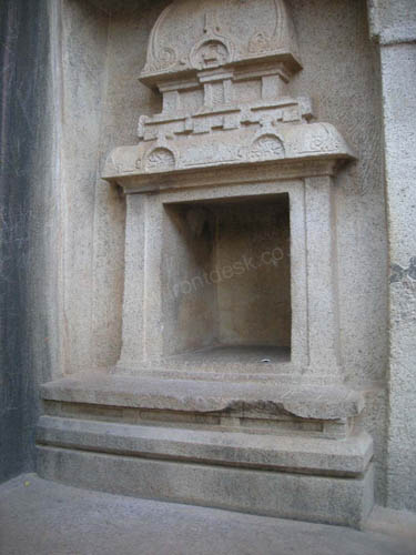 [Image: mahabalipuram%20(21).jpg]