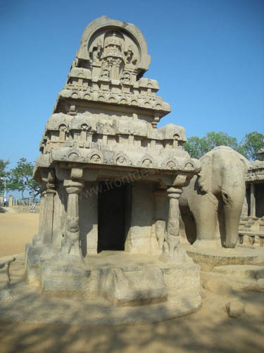 [Image: mahabalipuram%20(4).jpg]