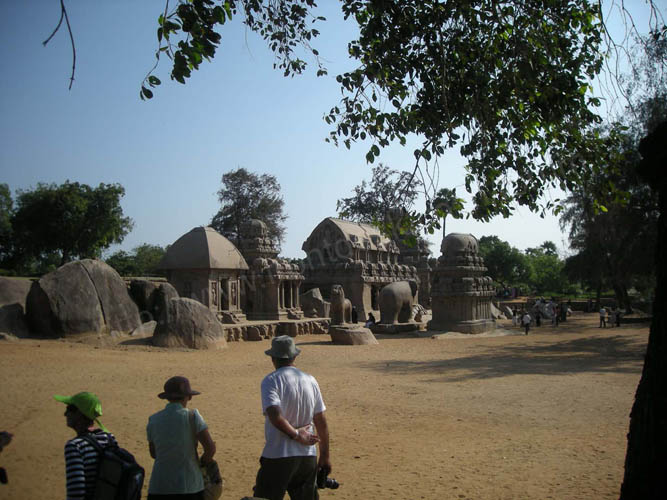 [Image: mahabalipuram%20(9).jpg]