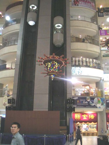 [Image: mall-interior%20(16).jpg]