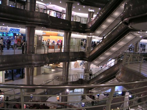 [Image: mall-interior%20(21).jpg]