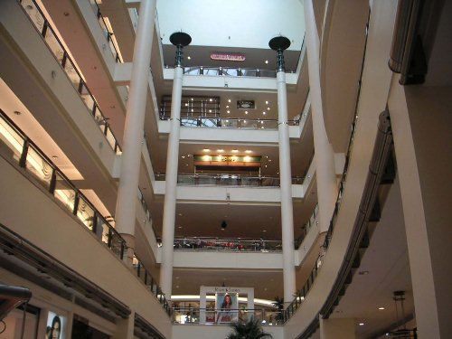 [Image: mall-interior%20(37).jpg]
