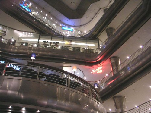 [Image: mall-interior%20(39).jpg]