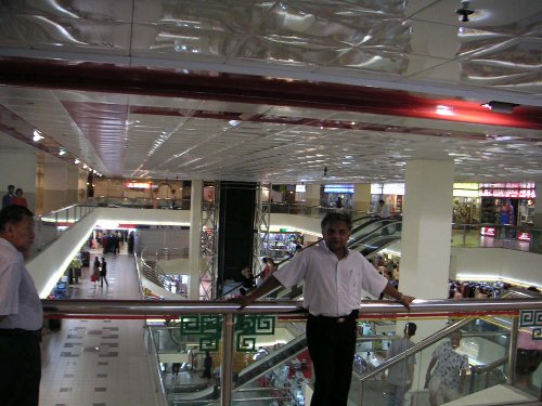 [Image: mall-interior%20(44).jpg]