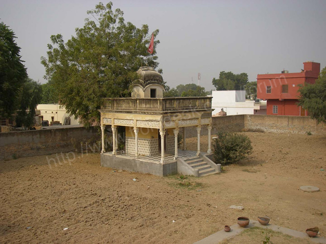 [Image: navalgarh%20(1).jpg]