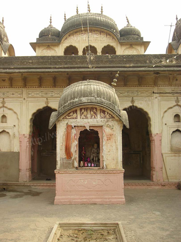 [Image: navalgarh%20(32).jpg]