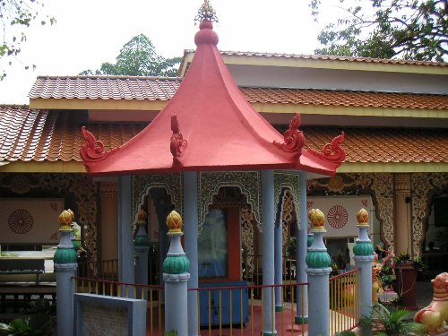[Image: temple%20facade%20(20).jpg]