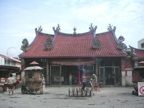 [Image: temple%20facade%20(7).jpg]